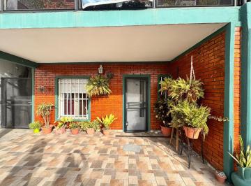 Casa · 92m² · 4 Ambientes · Venta Casa Dos Dorm.. San Martín Al 6200. Rosario