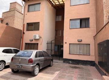 Departamento de 4 ambientes, Godoy Cruz · Departamento de 3 Dorm. en Pb Renovado con Diseño Moderno y Funcional