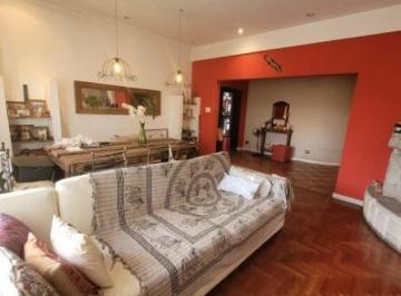 Casa · 201m² · 4 Ambientes · Venta Casa PH Ramos Mejia Apto Credito