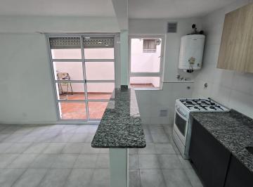 Departamento · 41m² · 1 Ambiente · Oportunidad de Inversión: Monoambiente Reciclado a Nuevo con Patio – Ballester Centro