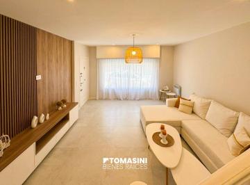 PH · 160m² · 5 Ambientes · 1 Cochera · Chalet en PH de 5 Ambientes con Garage + Parrilla