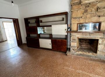 Casa · 156m² · 5 Ambientes · 1 Cochera · Casa 3 Dor C/ Patio y Cochera - Maipú Secc 2
