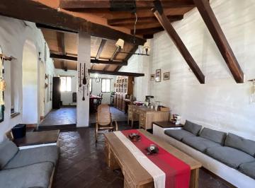 Casa · 328m² · 4 Ambientes · 2 Cocheras · Casa en Villa Belgrano