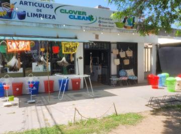 PH · 200m² · 4 Ambientes · 1 Cochera · Venta - Monoambiente con Patio, Cochera y Local Comercial. Granadero Baigorria.