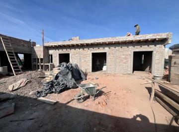 Casa de 7 ambientes, Luján de Cuyo · Casa en Venta en Luján de Cuyo, Mendoza