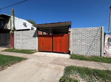 Casa de 3 ambientes, Roldán · Venta - Casa de 2 Dorm. en Roldán