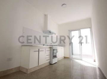 PH · 69m² · 4 Ambientes · PH en Venta en La Plata
