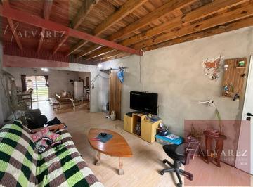 Casa · 111m² · 3 Ambientes · 1 Cochera · Venta Casa, 2 Dorm., en Garin, Escobar