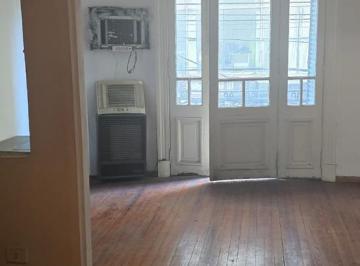 Departamento · 70m² · 3 Ambientes · Paso y Av Corrientes - Once - Piso de 75 m² Apto Profesional