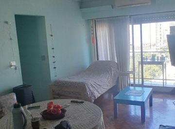 Departamento de 3 ambientes, Villa Urquiza · Depto. 3 Amb Muy Luminoso Excelente Ubicación
