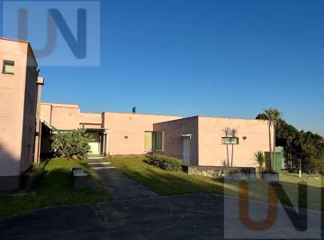 Casa · 5096m² · 3 Dormitorios · 3 Cocheras · Casa Premium en Siambón Country Club