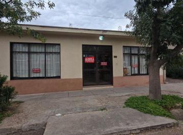 Local comercial de 6 ambientes, Carrodilla · Local Comercial de 100 m² en Alquiler en Carrodilla