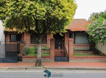 Casa · 173m² · 3 Dormitorios · 2 Cocheras · Venta Casa Av Uruguay