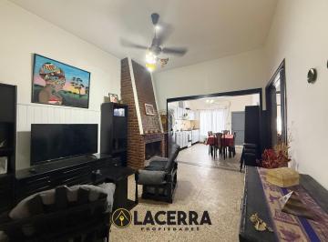 Casa · 116m² · 5 Ambientes · Casa en Venta 5 Ambientes, Caseros, 3 de Febrero