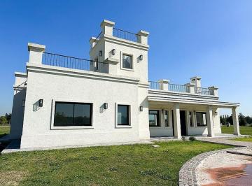 Casa · 160m² · 4 Ambientes · Casa en Venta en Barrio Estancia Villa María, Sector Los Silos. Ezeiza - Cañuelas.