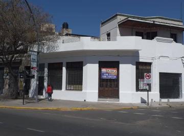 Local comercial · 100m² · 3 Ambientes · Local Comercial Sobre Av Alberdi