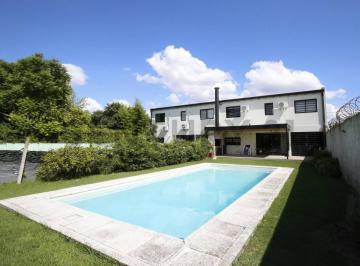 Casa · 200m² · 6 Ambientes · 2 Cocheras · Casa de 4 Dorm. en Venta en City Bell - Apta Banco