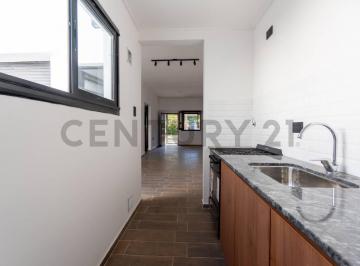 PH · 60m² · 3 Ambientes · Casa en Venta en La Plata de Dos Dorm.