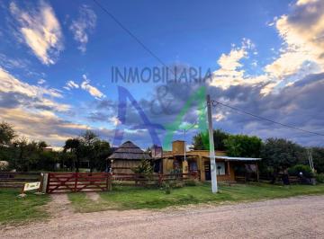 Casa · 330m² · 9 Dormitorios · 6 Cocheras · Complejo de Cabañas en Venta en Carpintería, San Luis