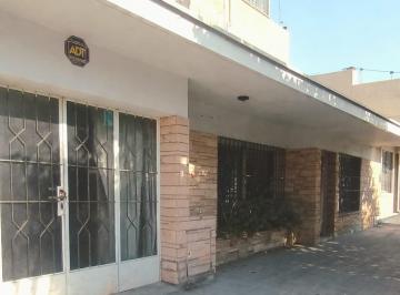 Casa · 154m² · 6 Ambientes · 1 Cochera · Venta de Casa Dpto, Ubicacion Privilegiada - Dorrego, Guaymallen.