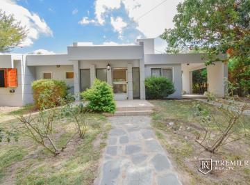 frente de la casa · Venta de Casa 4 Amb en Country Club Venado I - Canning. Amueblada.