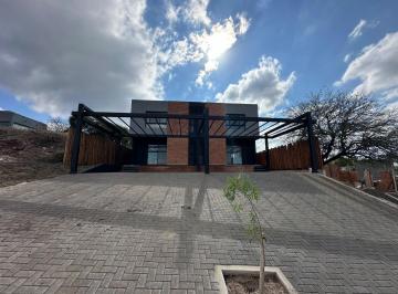 Casa · 165m² · 4 Ambientes · 2 Cocheras · Duplex en Venta en Housing Las Marias, Villa Allende, 3 Dorm.