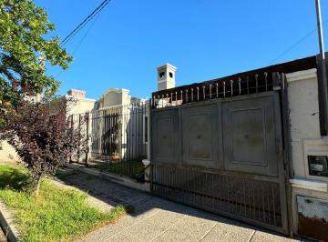 Casa de 6 ambientes, Córdoba · Casa en Venta 4 Dorm. con Pileta y Quincho — Inaudi — Escritura y Posesión Inmediata