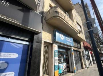 PH de 4 ambientes, Liniers · Piso Único de 4 Ambientes en Liniers Sobre Av Rivadavia