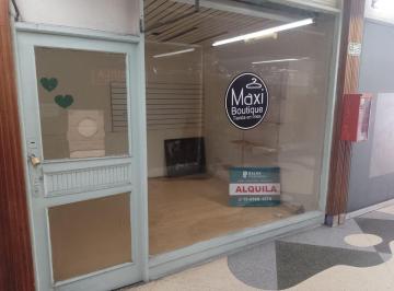 Local comercial , Avellaneda · Local en Importante Galeria de Avellaneda
