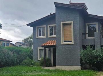 Casa · 129m² · 5 Ambientes · 1 Cochera · Casa a La Venta | Cuatro Horizontes | Villa General Belgrano