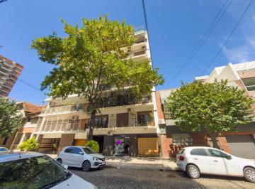 Departamento · 90m² · 3 Ambientes · Venta Departamento 3 Ambientes C/depen Frente Balcón Corr