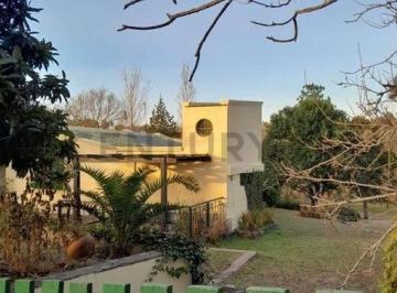 Casa · 208m² · 7 Ambientes · 2 Cocheras · Casa a La Venta Amoblada en Cabalango con Pileta