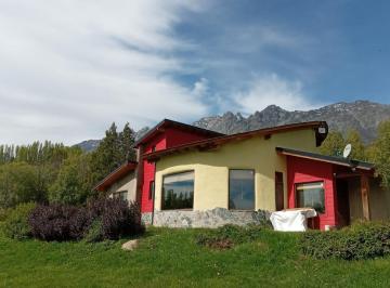 Campo · 185m² · 4 Ambientes · 1 Cochera · Chacra de 2 Hectáreas con Amplia Vivienda Usd 264.000