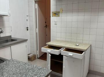 Departamento de 3 ambientes, Recoleta · Buen Departamento 3 Amb. - Dep. de Serv. - Zona Inmejorable.