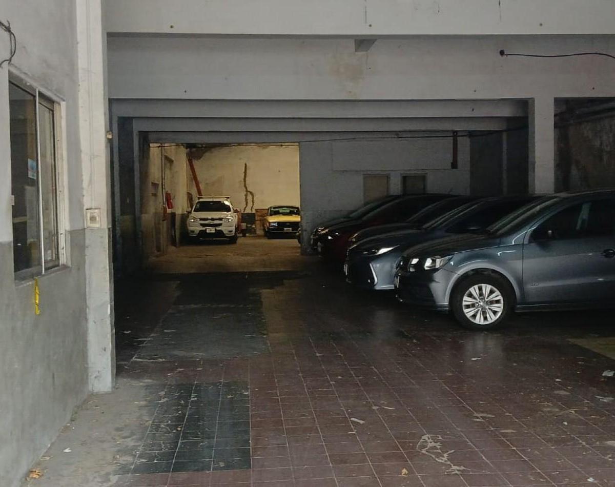 Venta inmueble en block con galpón y casa 3 amb, 650m² — San José