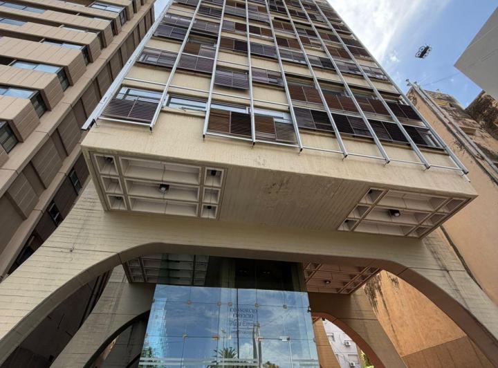 Departamento · 86m² · 6 Ambientes · 1 Cochera