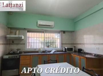Casa · 120m² · 4 Ambientes · Venta Casa 4 Ambientes de 169 m² de Terreno en Caseros