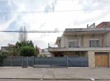 Casa de 5 ambientes, La Matanza · Casa 5 Ambientes en Venta en Ramos Mejía, con Cochera, Jardin, Quincho y Pileta