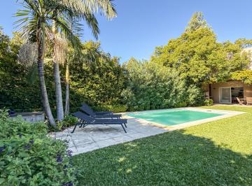 Casa · 240m² · 6 Ambientes · 2 Cocheras · Casa en Venta 4 Dorm. - Barrio Semi Cerrado - Zona Santa Rita San Isidro