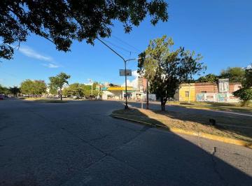 Departamento · 72m² · 2 Dormitorios · Amplio Dpto de 2 Dorm. Sobre Av a Remodelar!