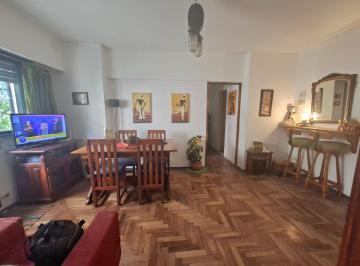 Departamento de 4 ambientes, Colegiales · Departamento de Cuatro Ambienres Moldes 1300, Real Oportunidad!