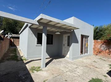 Casa · 65m² · 2 Dormitorios · 1 Cochera · Venta Casa 3 Amb en Moreno