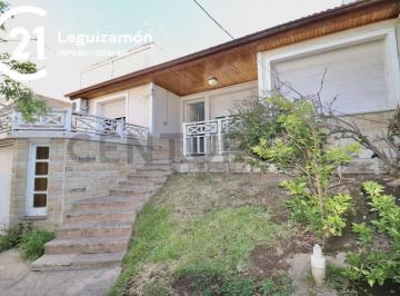 Casa · 100m² · 4 Ambientes · 1 Cochera · Alquiler Casa Cuatro Ambientes Rincon de Milberg Tigre