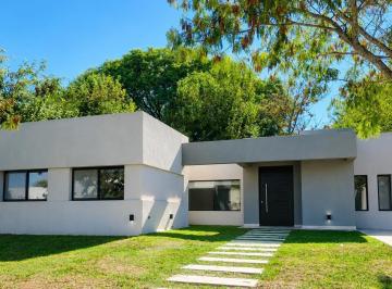 Casa · 786m² · 5 Ambientes · 2 Cocheras · Casa en San Matias