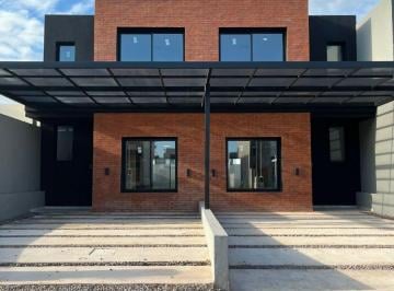 Casa de 3 ambientes, Córdoba · ¡Dúplex de Calidad! 3 Dorm. en Docta