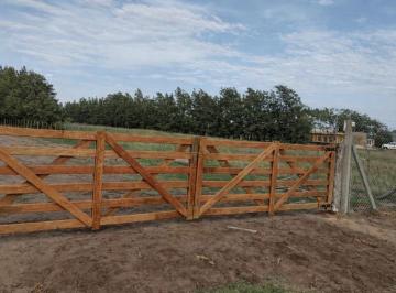 Campo · 3m² · Venta 3 Ha y un Cuarto con Alambrado Olimpico Al Frente, Tranquera Doble Hoja y Alambrado en