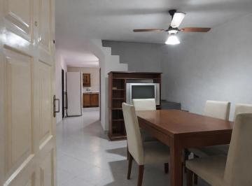 PH · 61m² · 2 Ambientes · 1 Cochera · Venta Duplex en PH de 1 Dormitorio en Fisherton