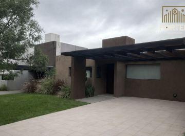 Casa de 5 ambientes, La Calera · La Calera - Espectacular Casa en Venta - Terrazas de La Estanzuela