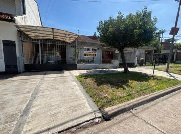Casa de 3 ambientes, Morón · Casa en Venta 3 Ambientes en Moron Sur.