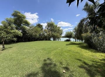 Casa · 422m² · 7 Ambientes · 4 Cocheras · Casa en Venta a La Laguna 6 Ambientes en Santa Barbara